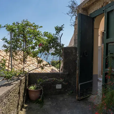 Casa Bijou - De Vivo Realty Pensión