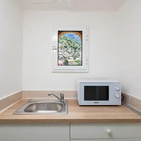 Guest house De Vivo Realty - Casa Bijou 3*