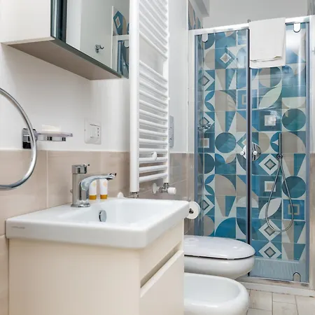 Pensión Casa Bijou - De Vivo Realty *