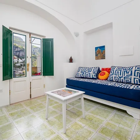 Casa Bijou - De Vivo Realty Pensión *