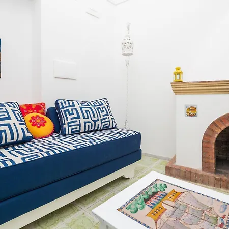 Casa Bijou - De Vivo Realty