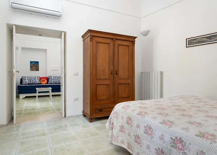 Casa Bijou - De Vivo Realty