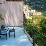 Guest house De Vivo Realty - Casa Bijou