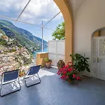 De Vivo Realty - Casa Bijou Guest house 3*