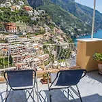 Guest house De Vivo Realty - Casa Bijou 3*