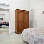De Vivo Realty - Casa Bijou Guest house 3*